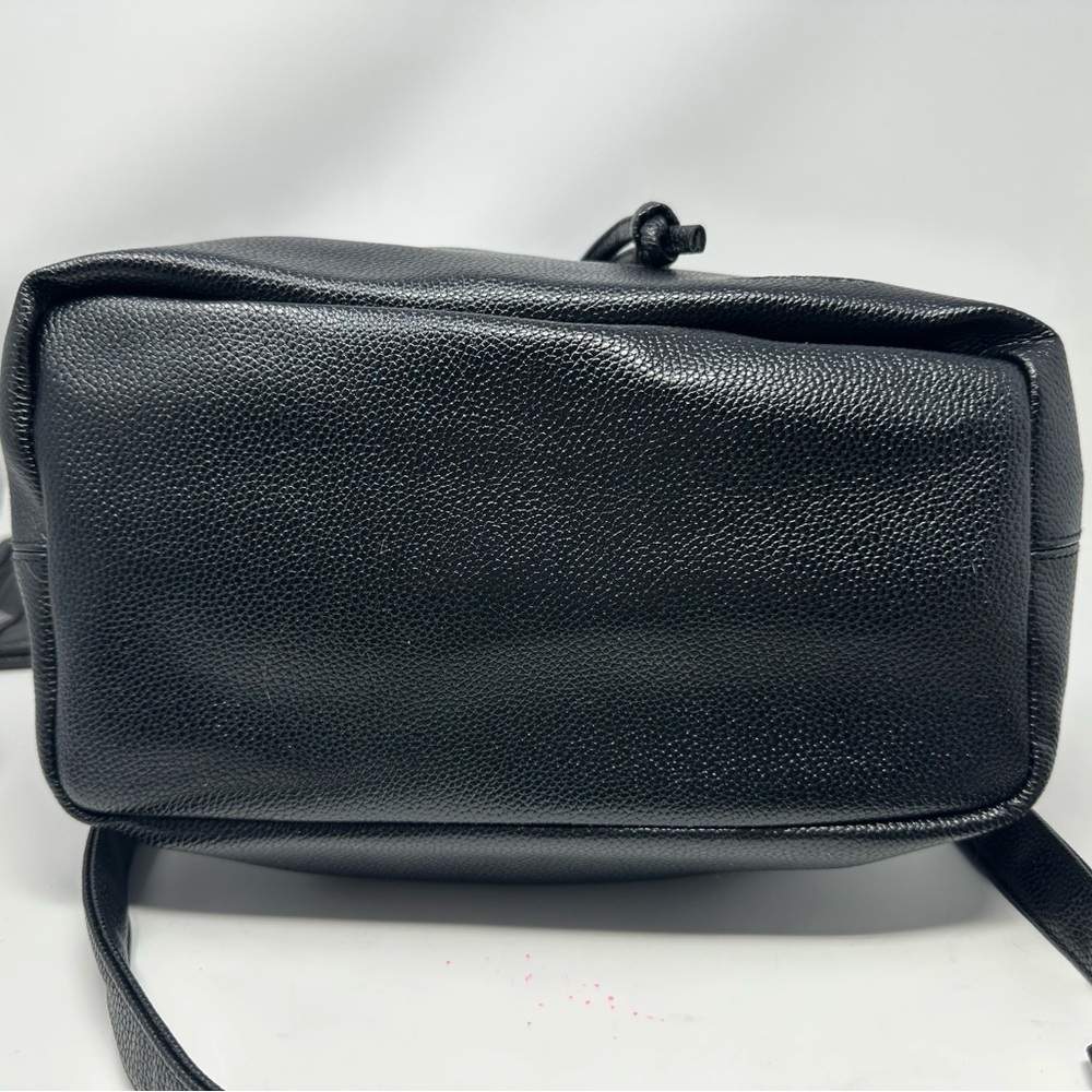 BELLA RUSSO Pebbled Faux Leather Black Tote Handbag w/ wristlet, NWT​​ - Picture 5 of 8